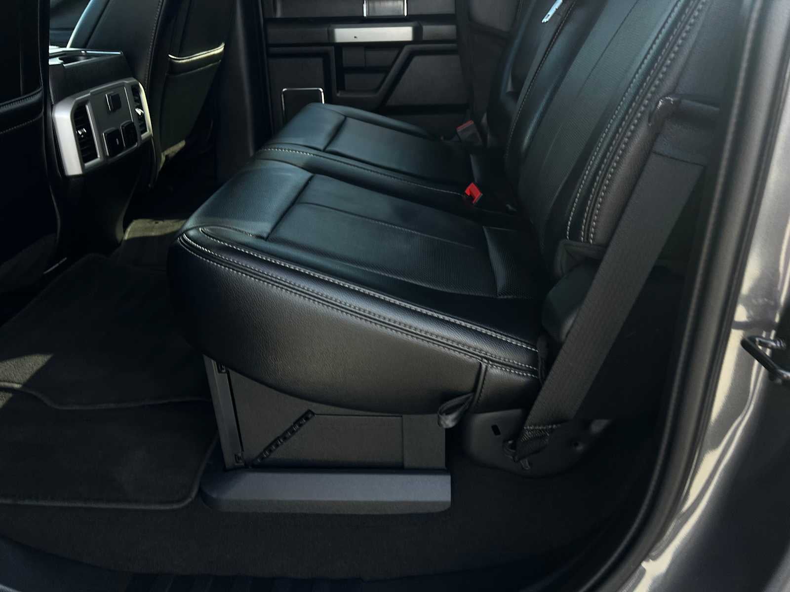 2021 Ford Super Duty F-250 SRW LARIAT