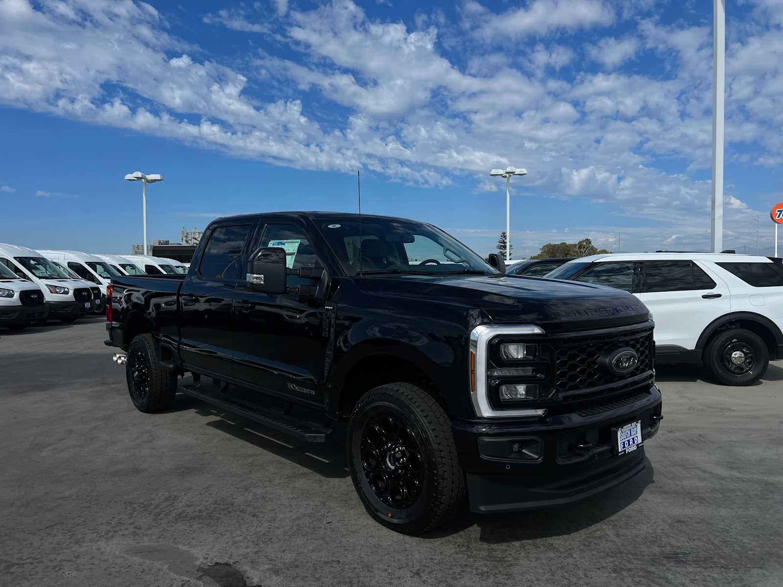 2026 Ford Super Duty F-250 SRW LARIAT