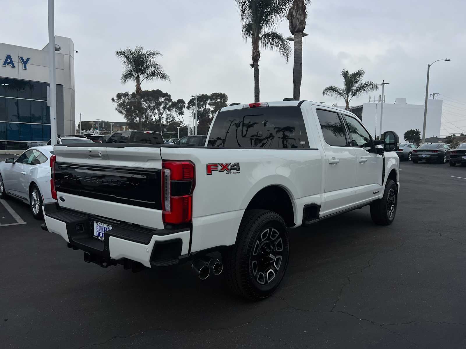 2026 Ford Super Duty F-350 SRW F-350® Platinum®