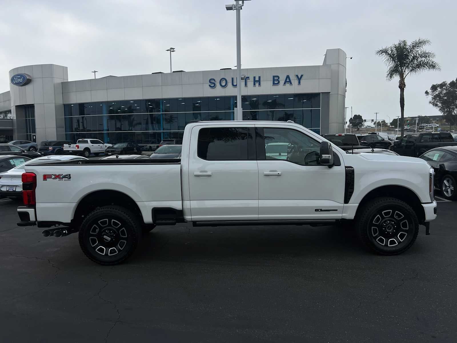 2026 Ford Super Duty F-350 SRW F-350® Platinum®