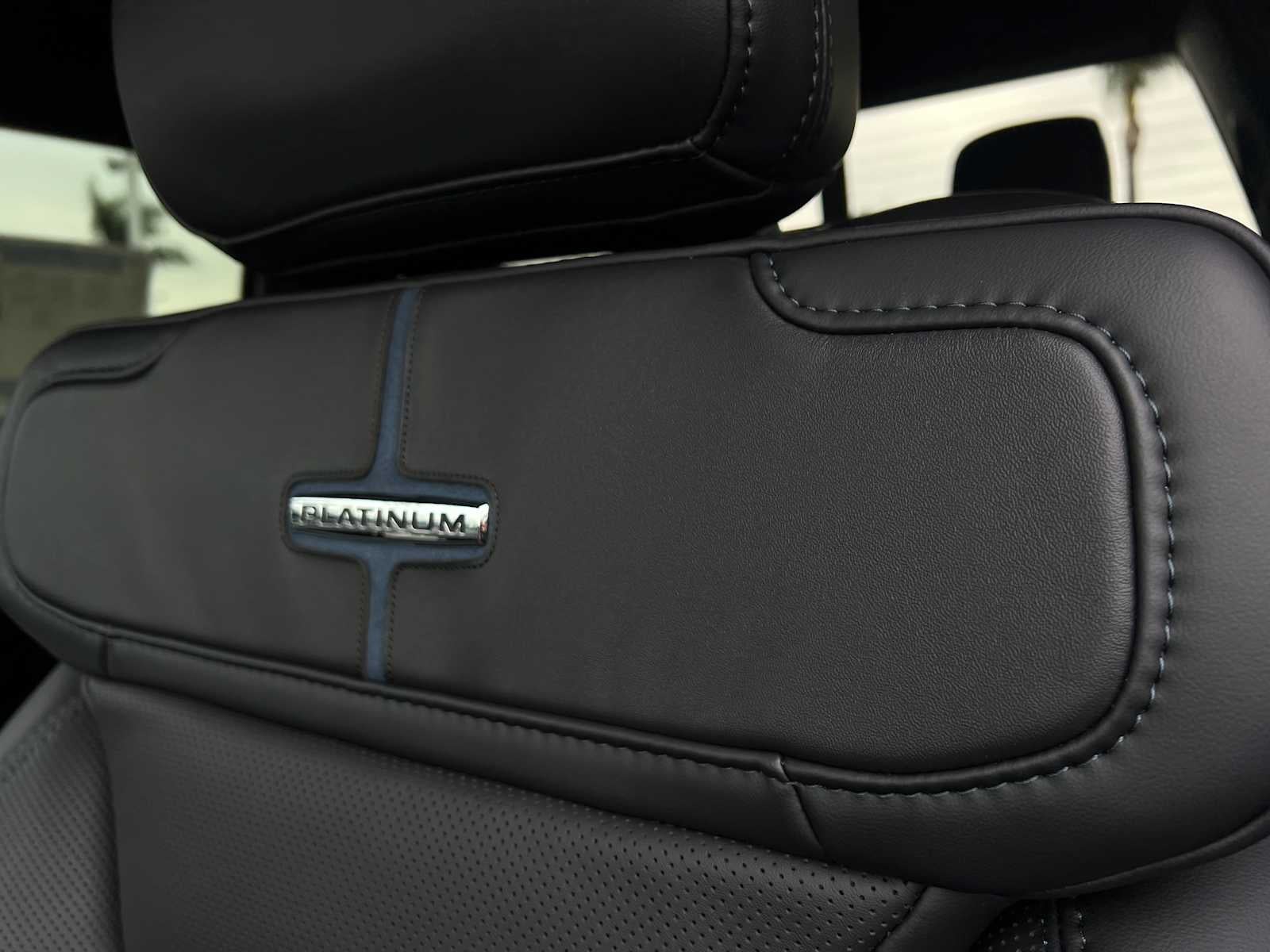 2026 Ford Super Duty F-350 SRW F-350® Platinum®