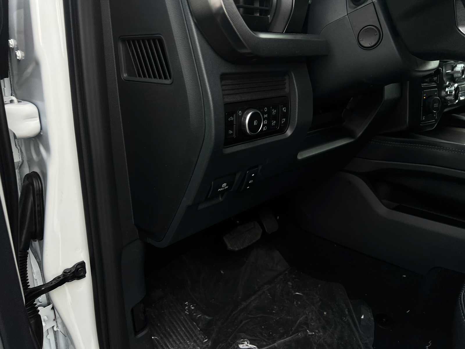 2026 Ford Super Duty F-350 SRW F-350® Platinum®