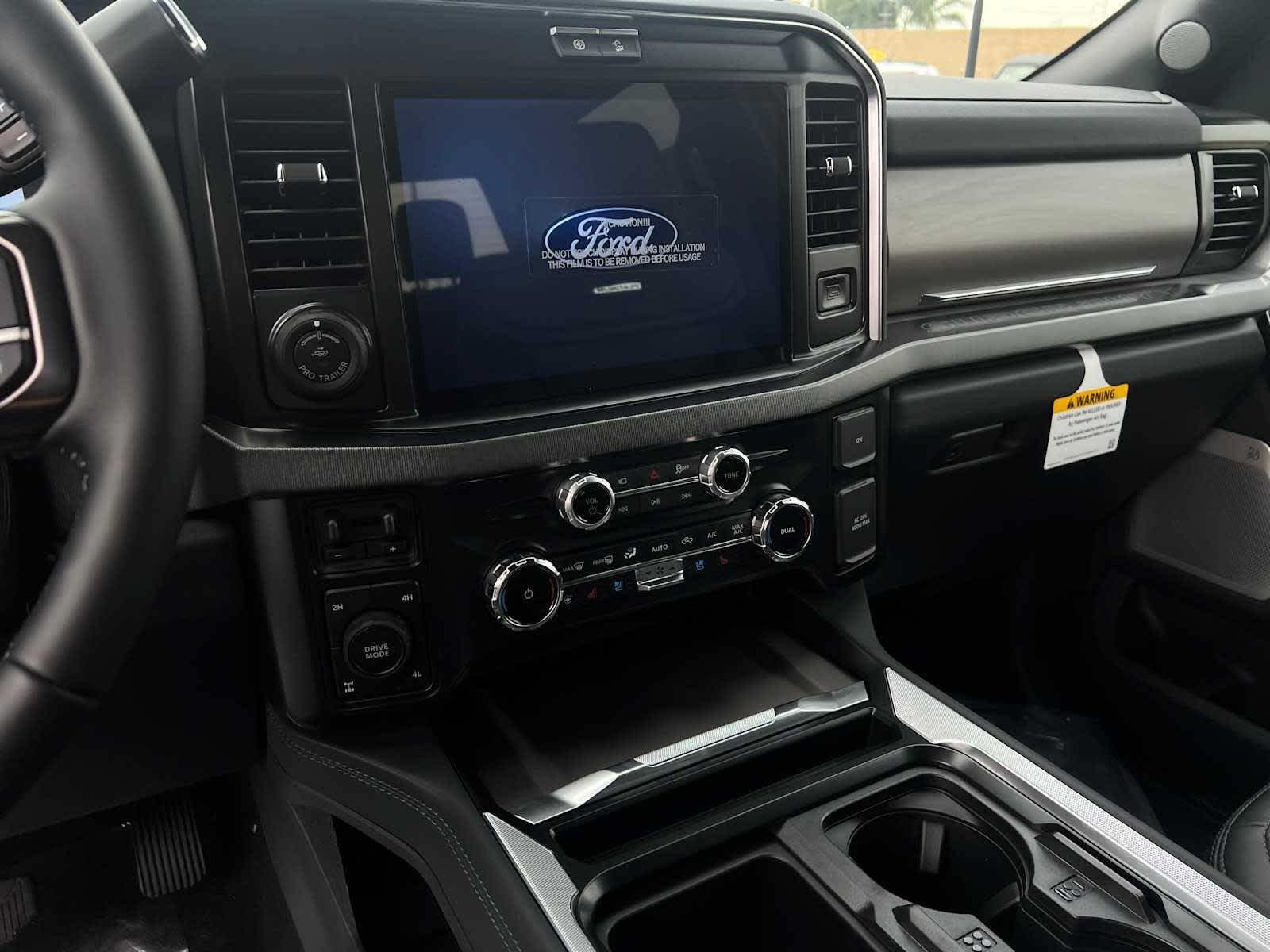 2026 Ford Super Duty F-350 SRW F-350® Platinum®