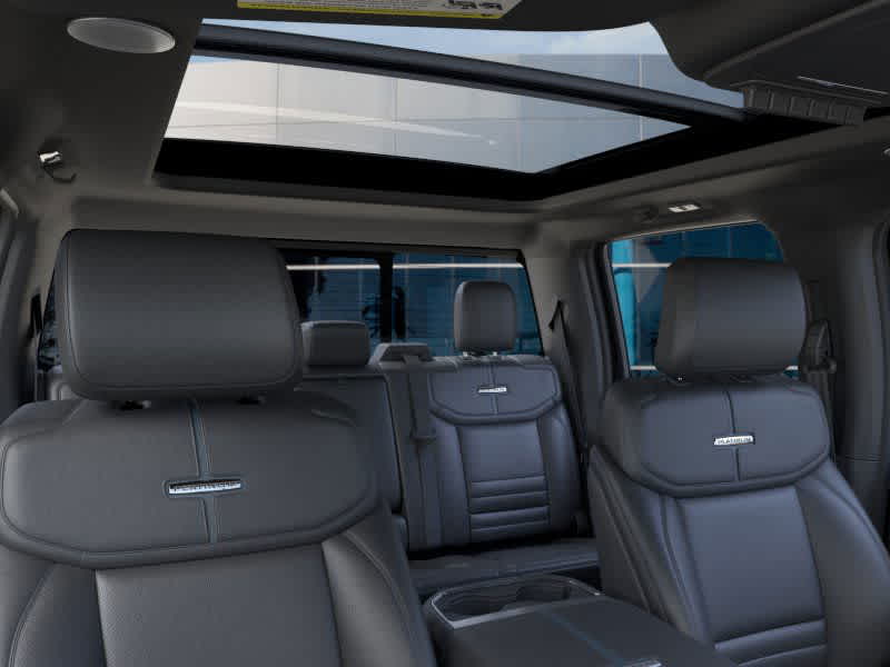 2026 Ford Super Duty F-350 DRW Platinum