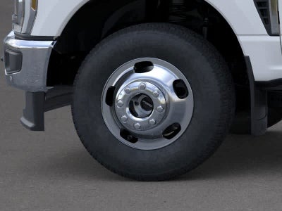 2026 Ford Super Duty F-350 DRW LARIAT