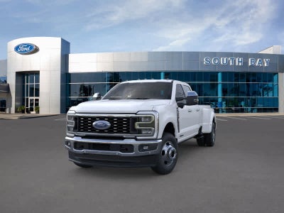 2026 Ford Super Duty F-350 DRW LARIAT