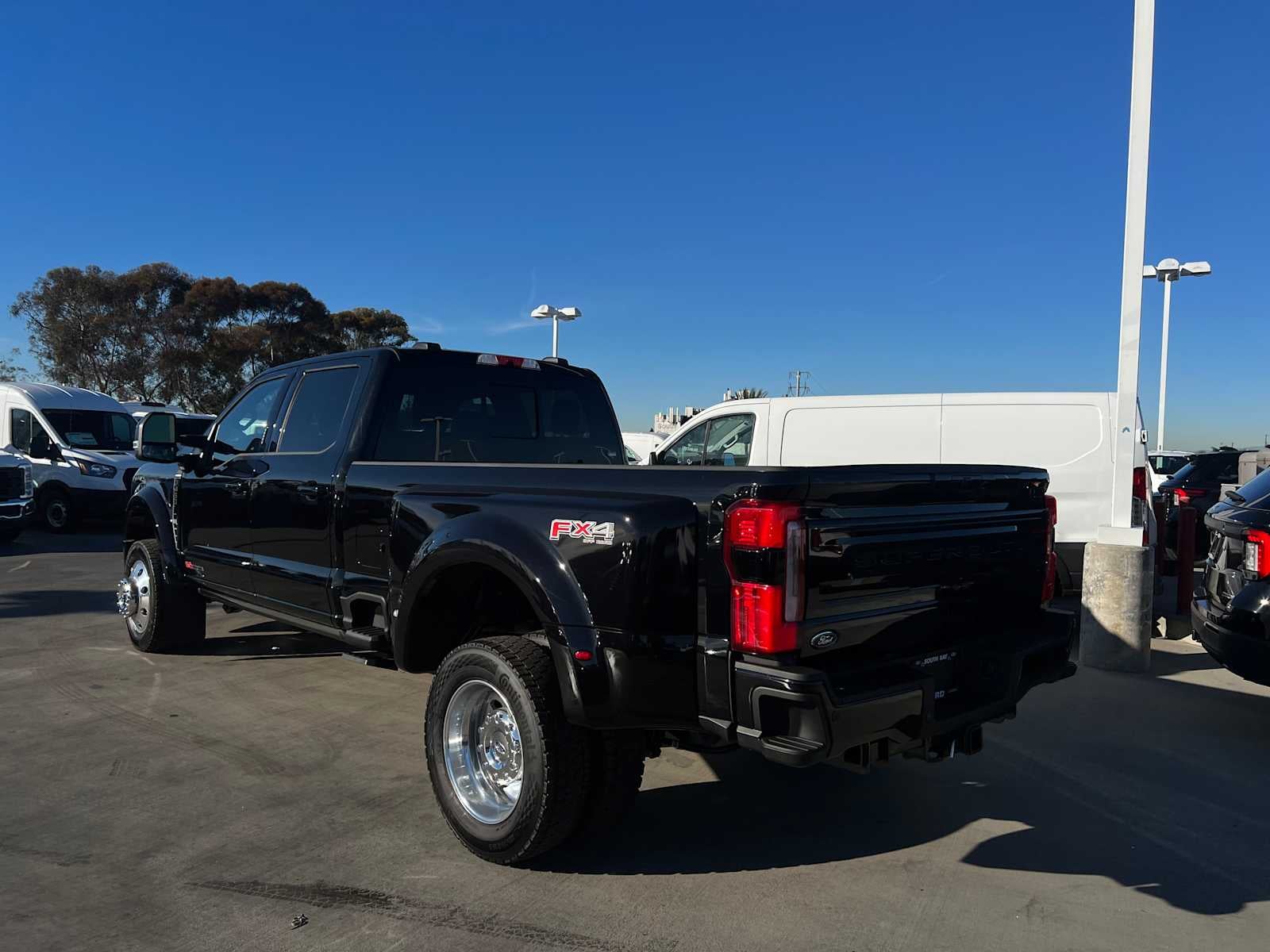 2026 Ford Super Duty F-450 DRW Platinum