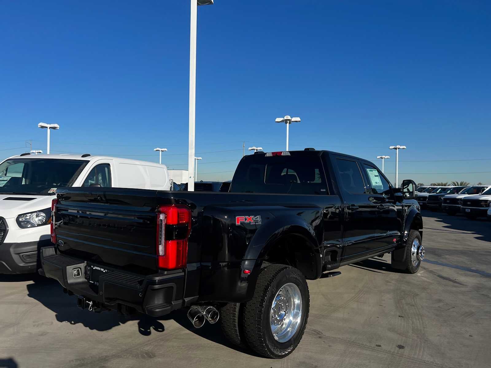 2026 Ford Super Duty F-450 DRW Platinum