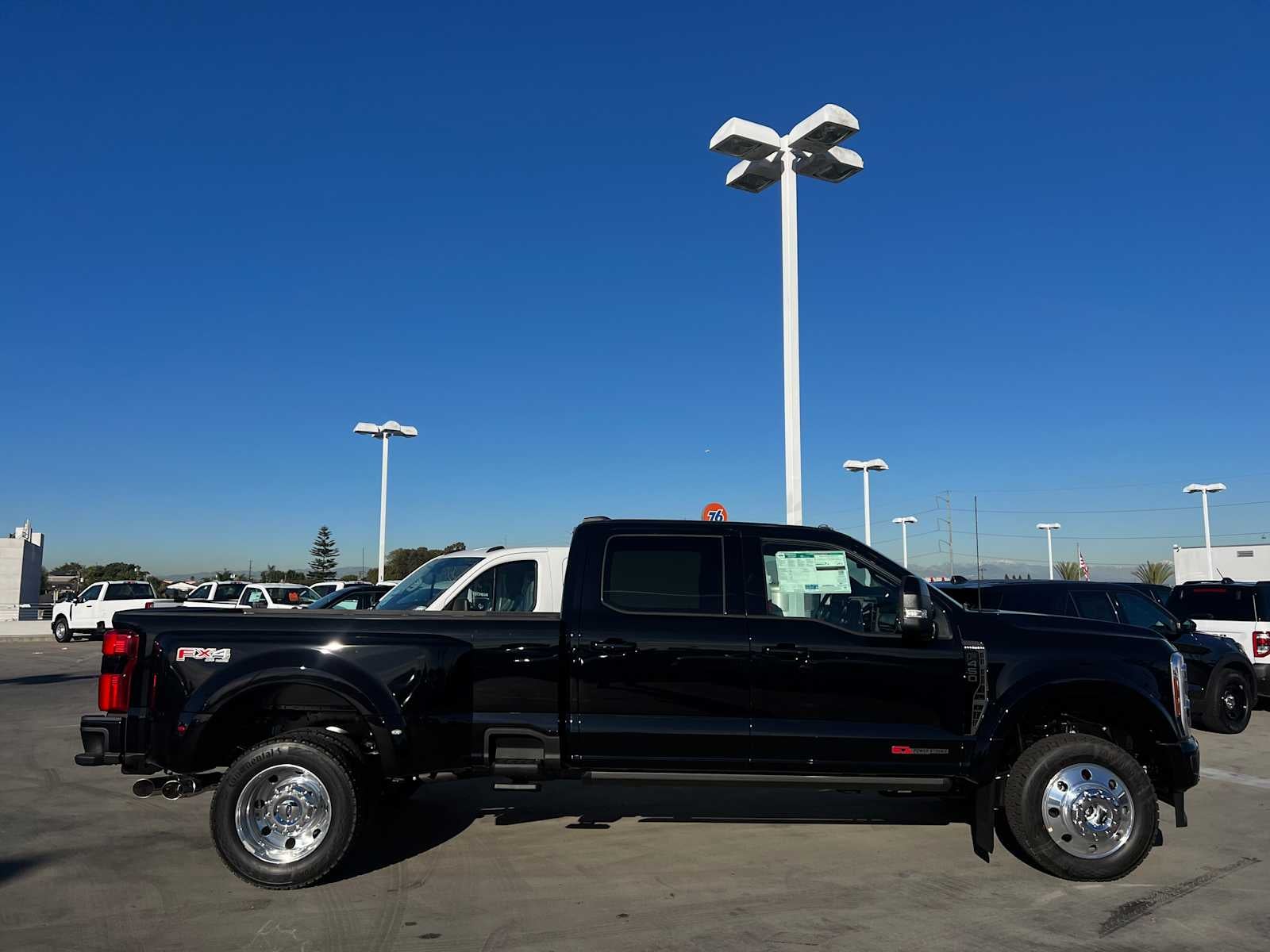2026 Ford Super Duty F-450 DRW Platinum