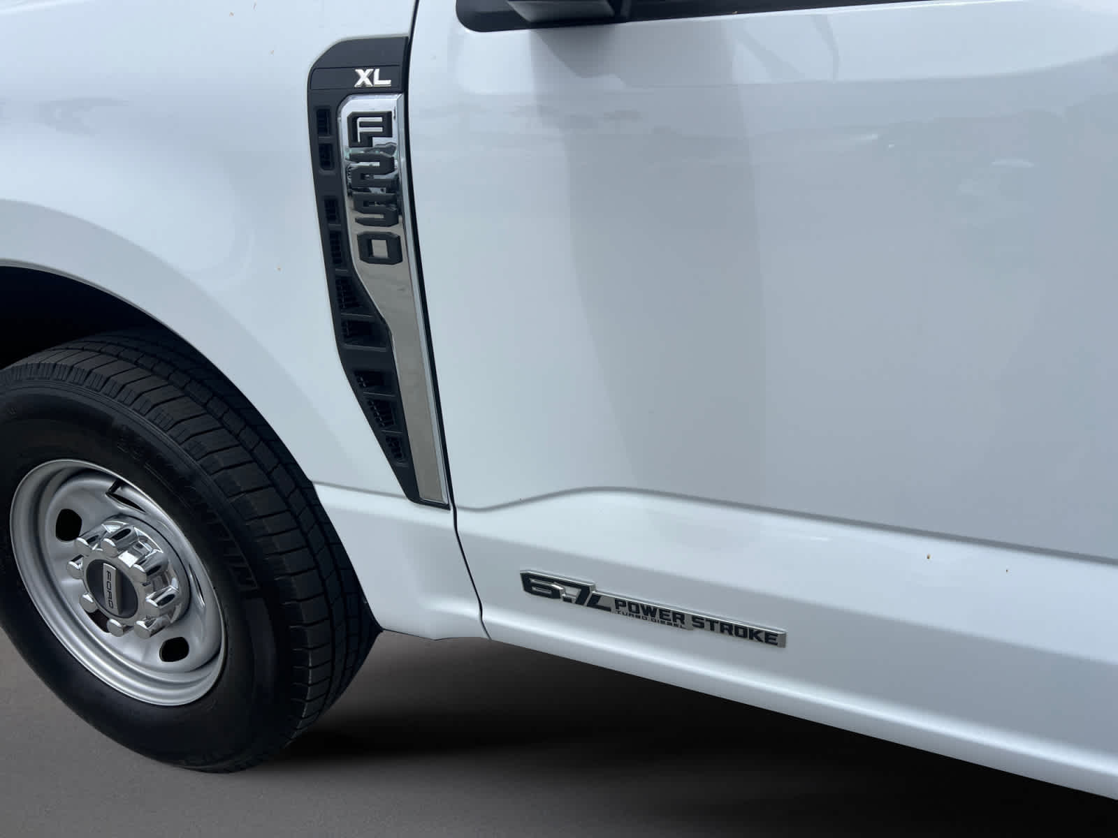 2024 Ford Super Duty F-250 Pickup XL