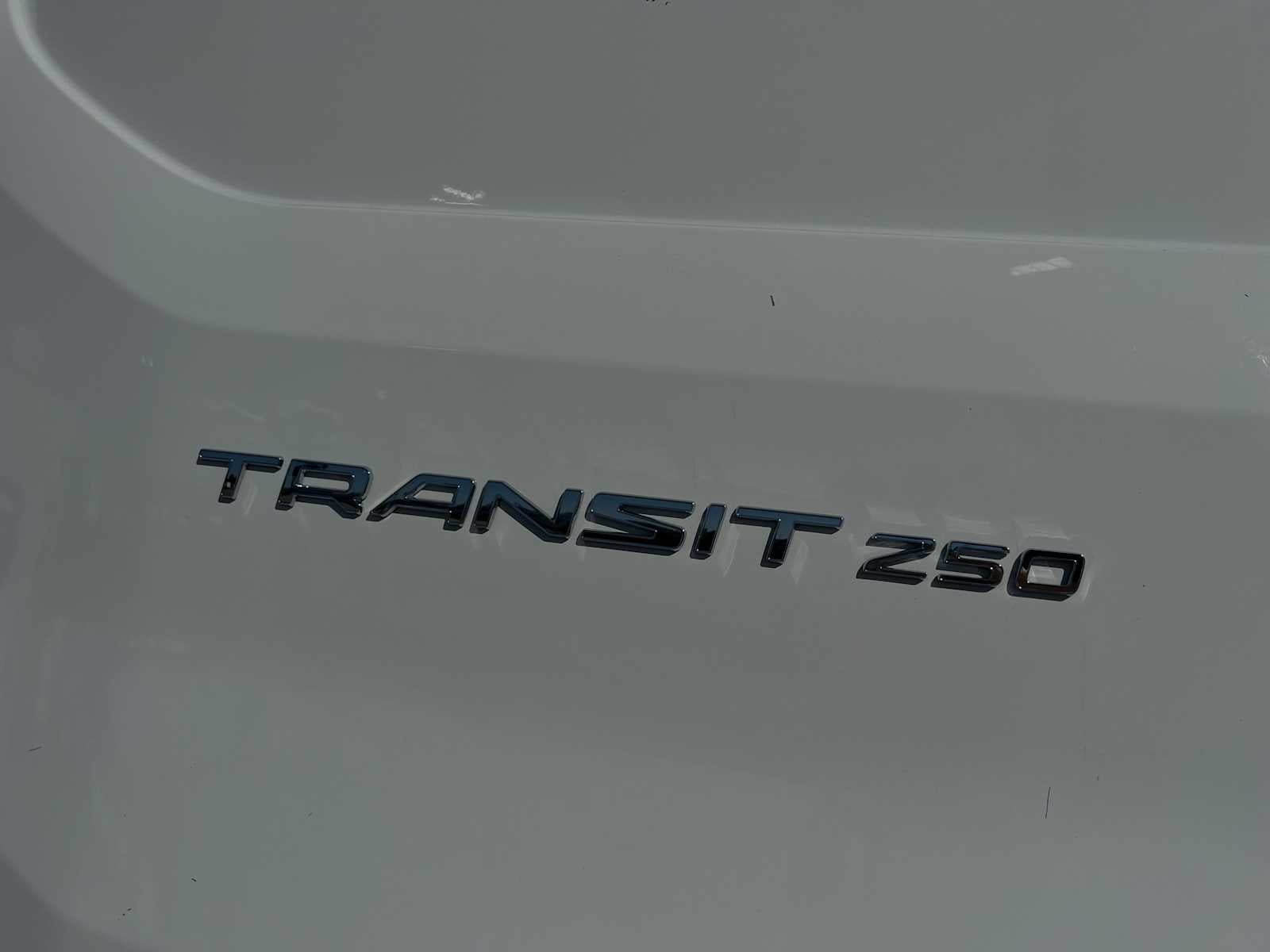 2024 Ford Transit 148 WB Medium Roof Cargo