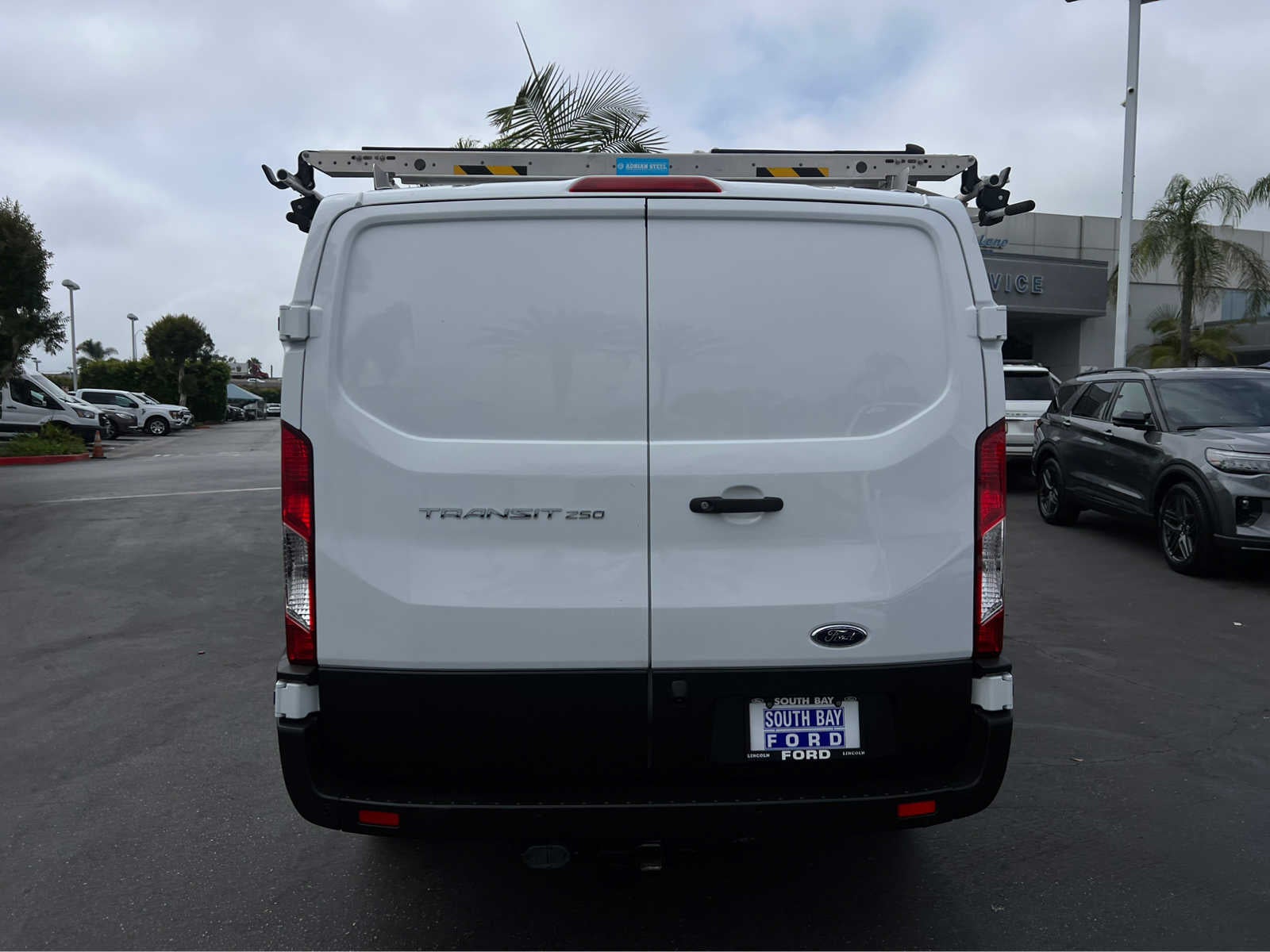 2021 Ford Transit T-250 130" Low Rf 9070 GVWR RWD