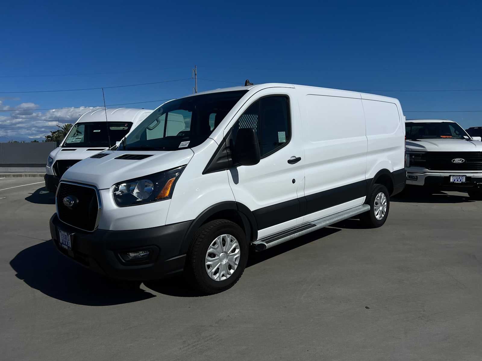 2024 Ford Transit T-250 130" Low Rf 9070 GVWR RWD