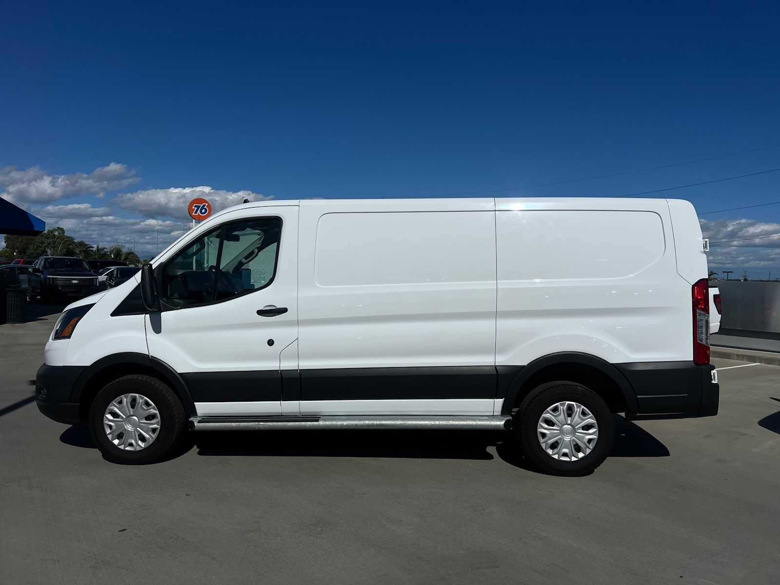 2024 Ford Transit T-250 130" Low Rf 9070 GVWR RWD