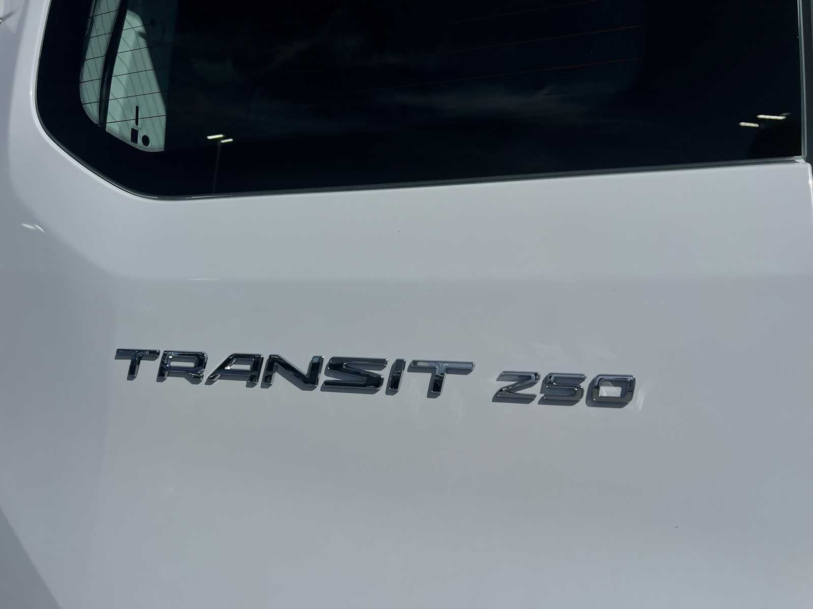 2024 Ford Transit T-250 130" Low Rf 9070 GVWR RWD