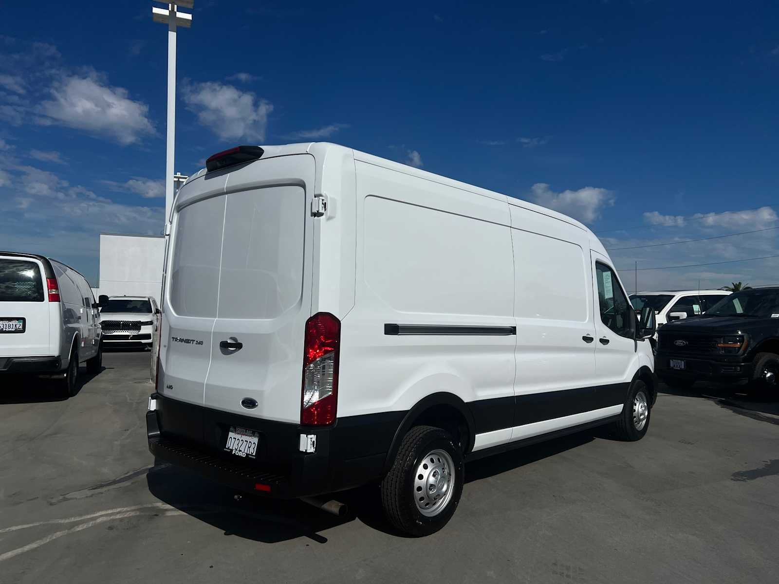 2023 Ford Transit T-250 130" Med Rf 9070 GVWR AWD