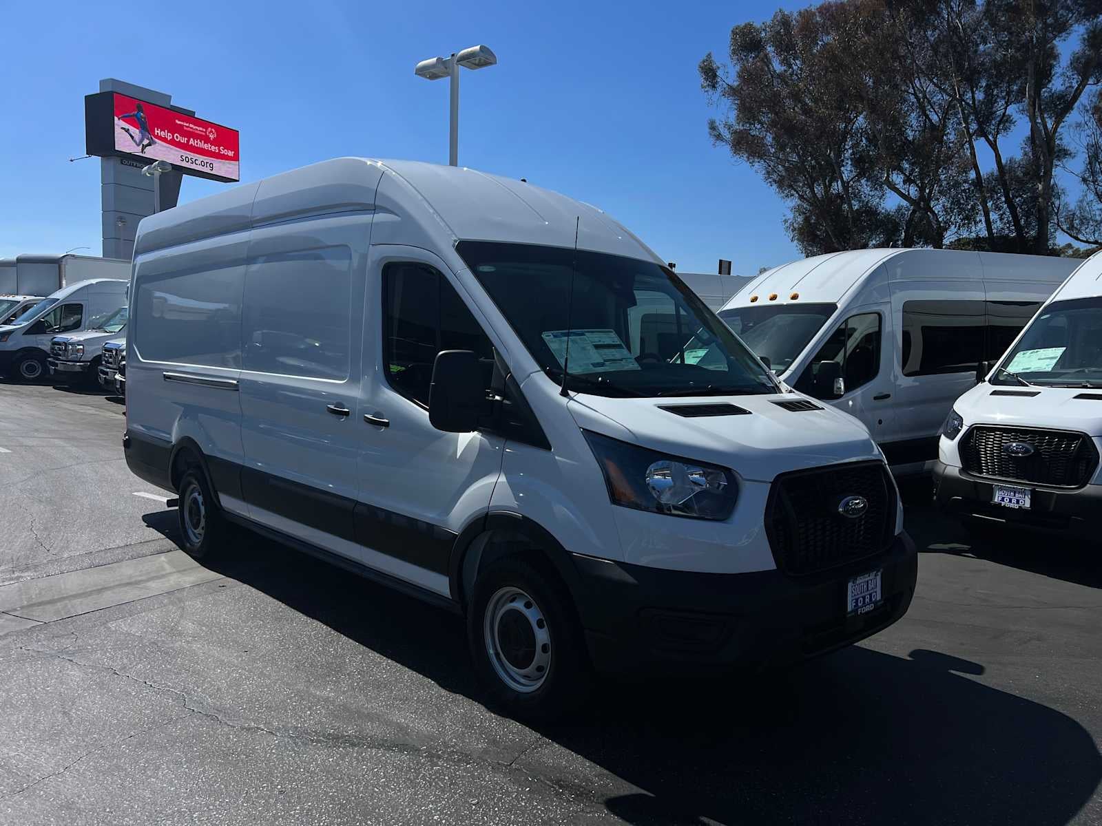 2025 Ford Transit T-350 148" EL Hi Rf 9500 GVWR RWD