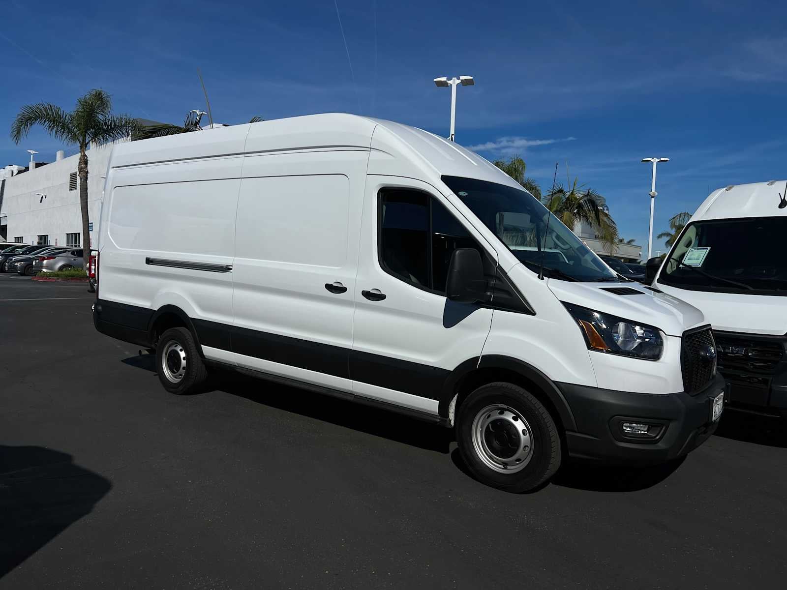 2024 Ford Transit T-350 148" EL Hi Rf 9500 GVWR RWD