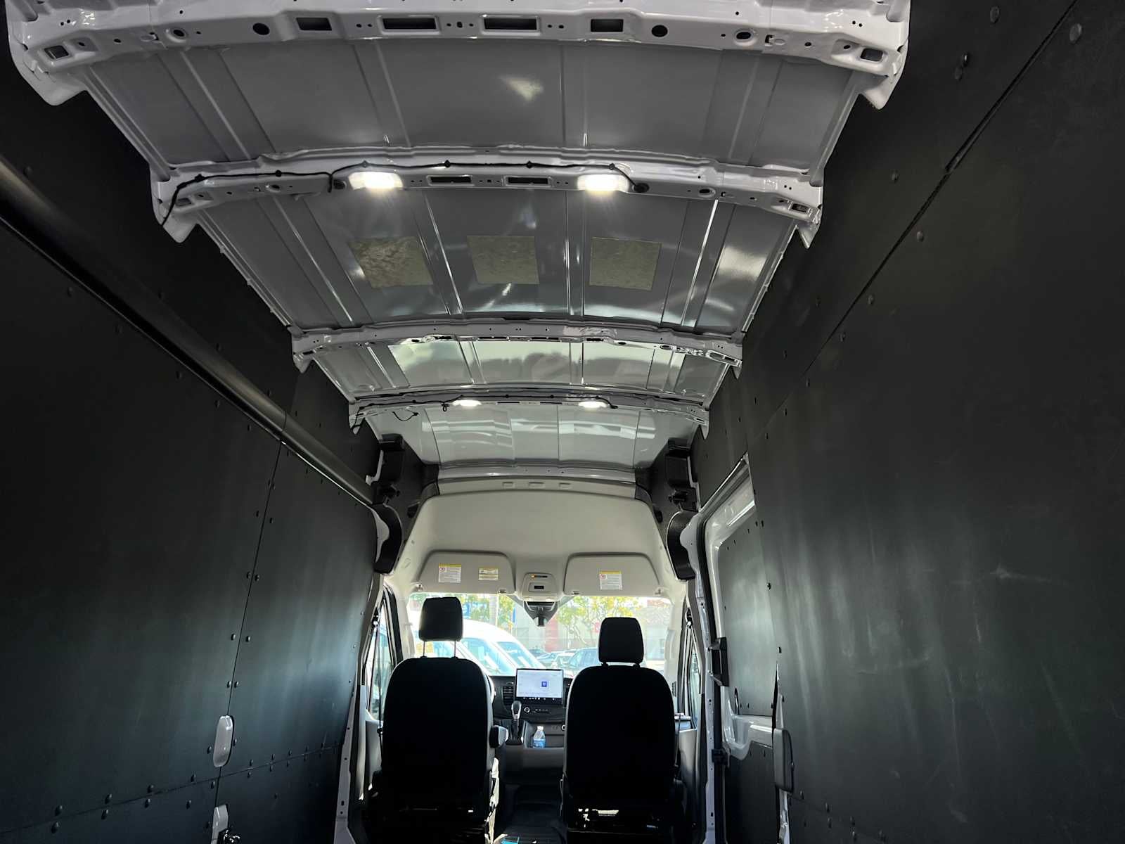 2024 Ford Transit T-350 148" EL Hi Rf 9500 GVWR RWD