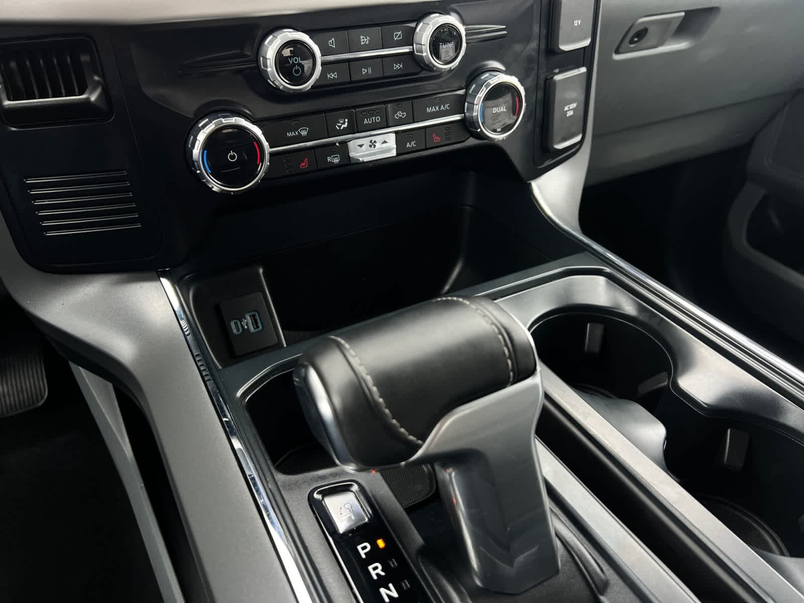 2023 Ford F-150 Lightning XLT