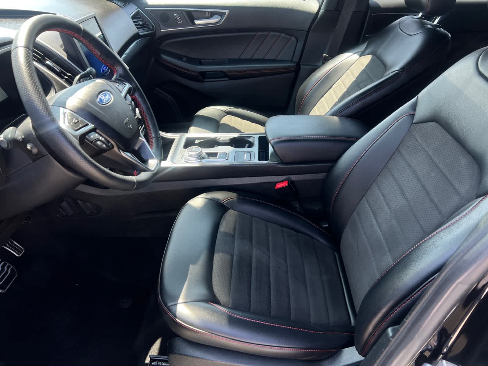 2022 Ford Edge ST-Line
