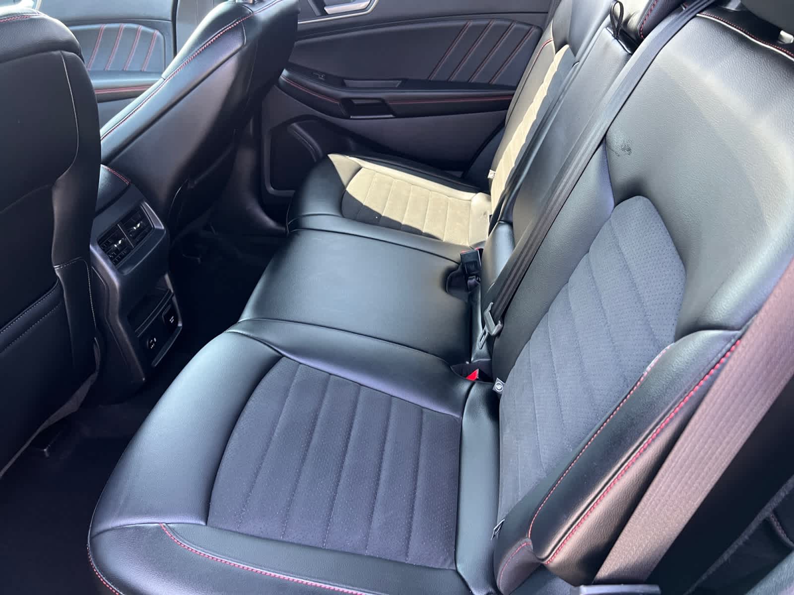 2022 Ford Edge ST-Line