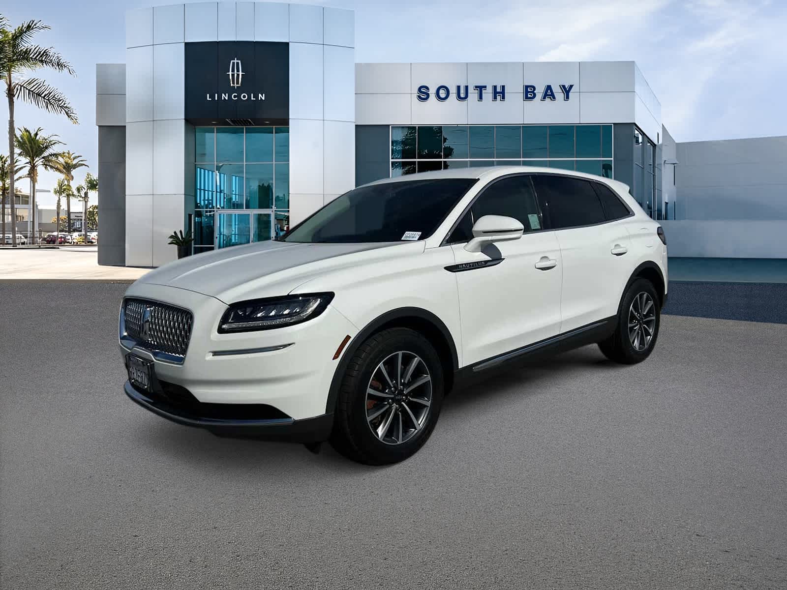 2022 Lincoln Nautilus Standard