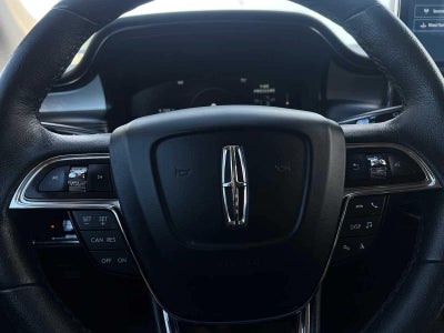 2022 Lincoln Nautilus Standard