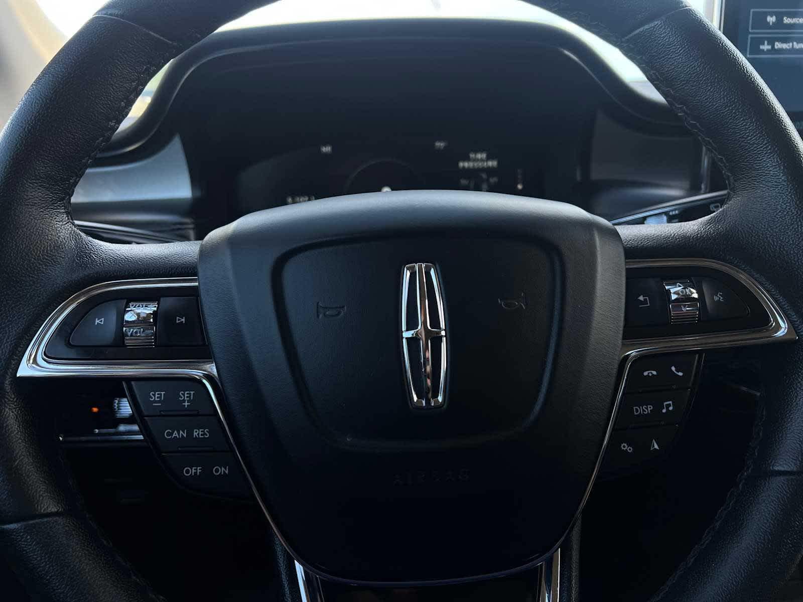 2022 Lincoln Nautilus Standard