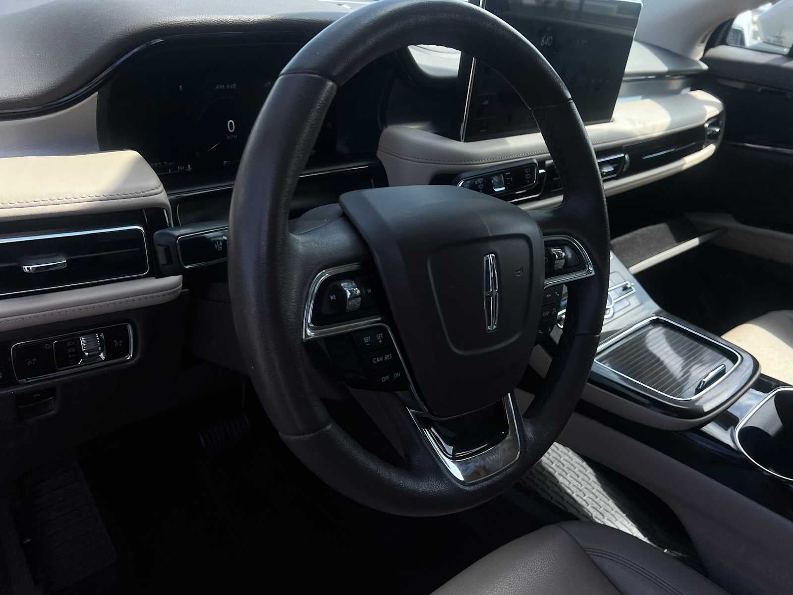 2023 Lincoln Nautilus Standard