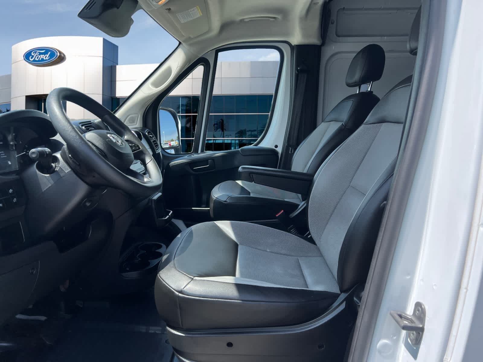 2025 RAM ProMaster Cargo Van Tradesman