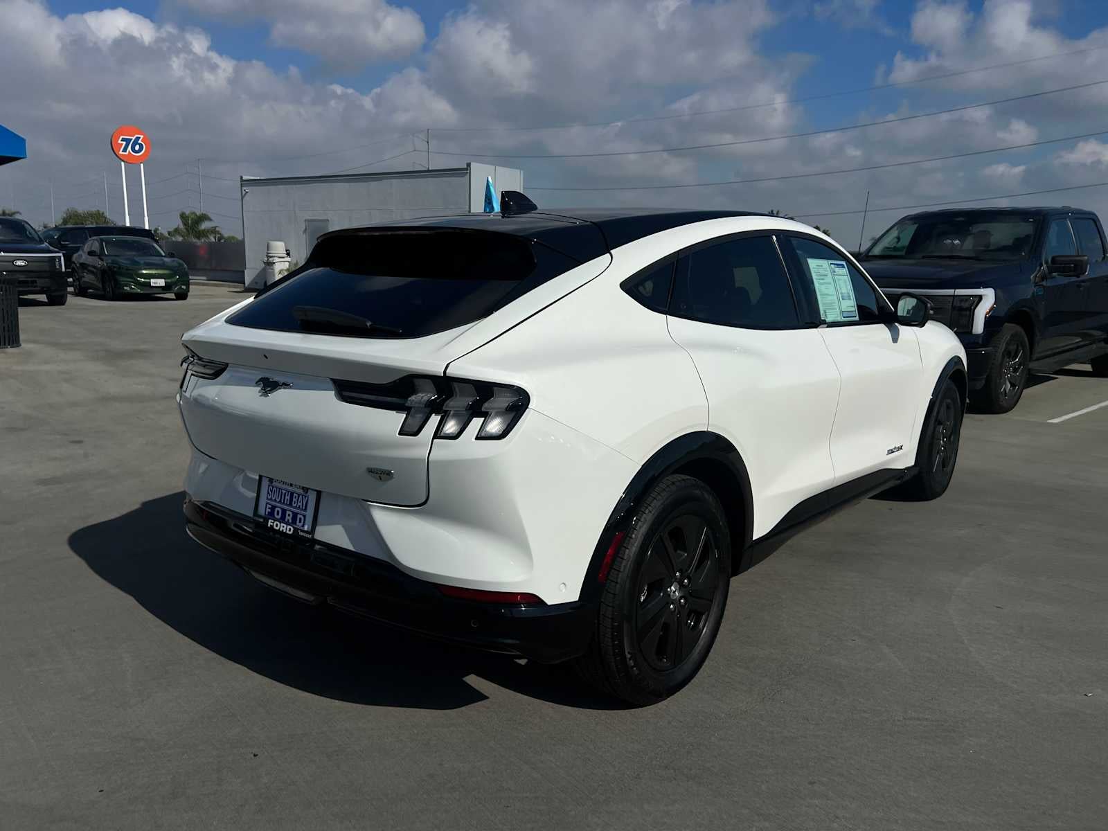 2022 Ford Mustang Mach-E California Route 1