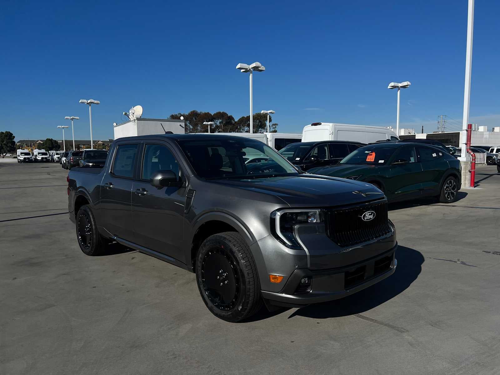 2026 Ford Maverick Lobo High