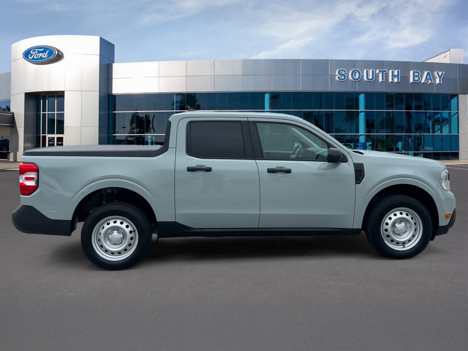 2023 Ford Maverick XL
