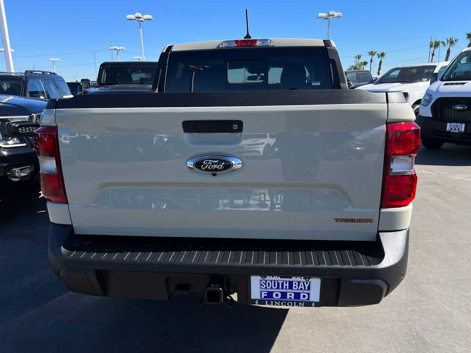 2024 Ford Maverick LARIAT Advanced