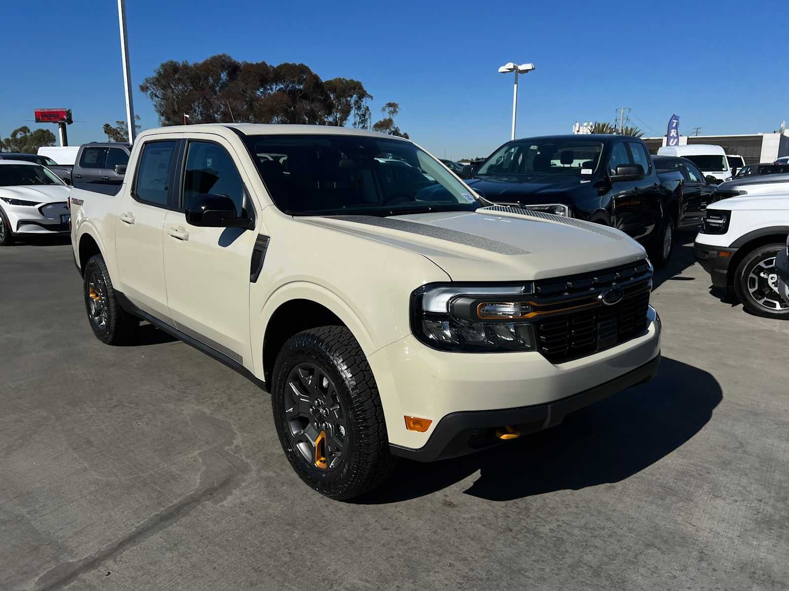 2024 Ford Maverick LARIAT Advanced