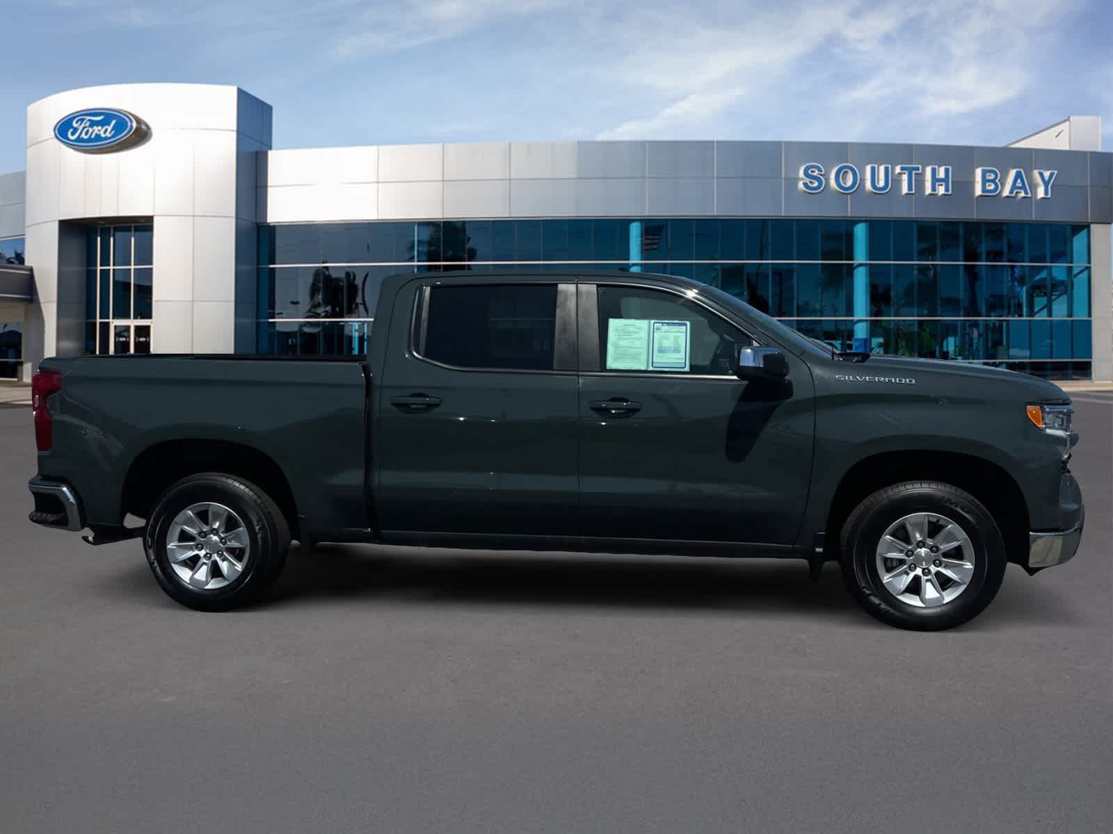 2025 Chevrolet Silverado 1500 LT