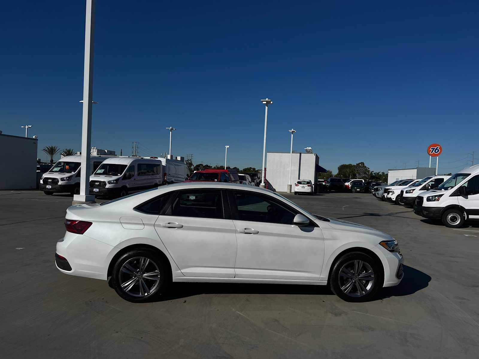 2023 Volkswagen Jetta SE