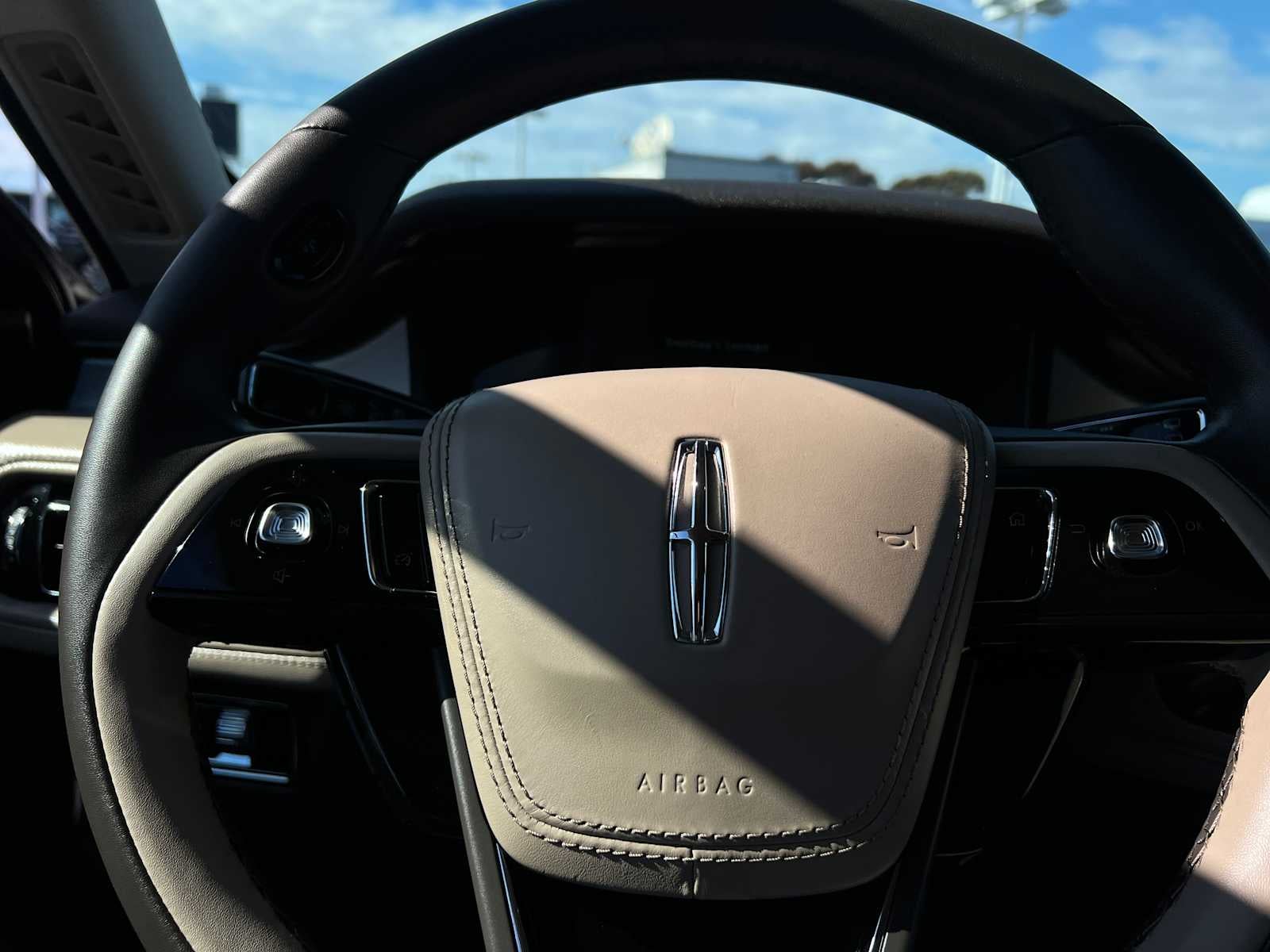 2023 Lincoln Aviator Standard