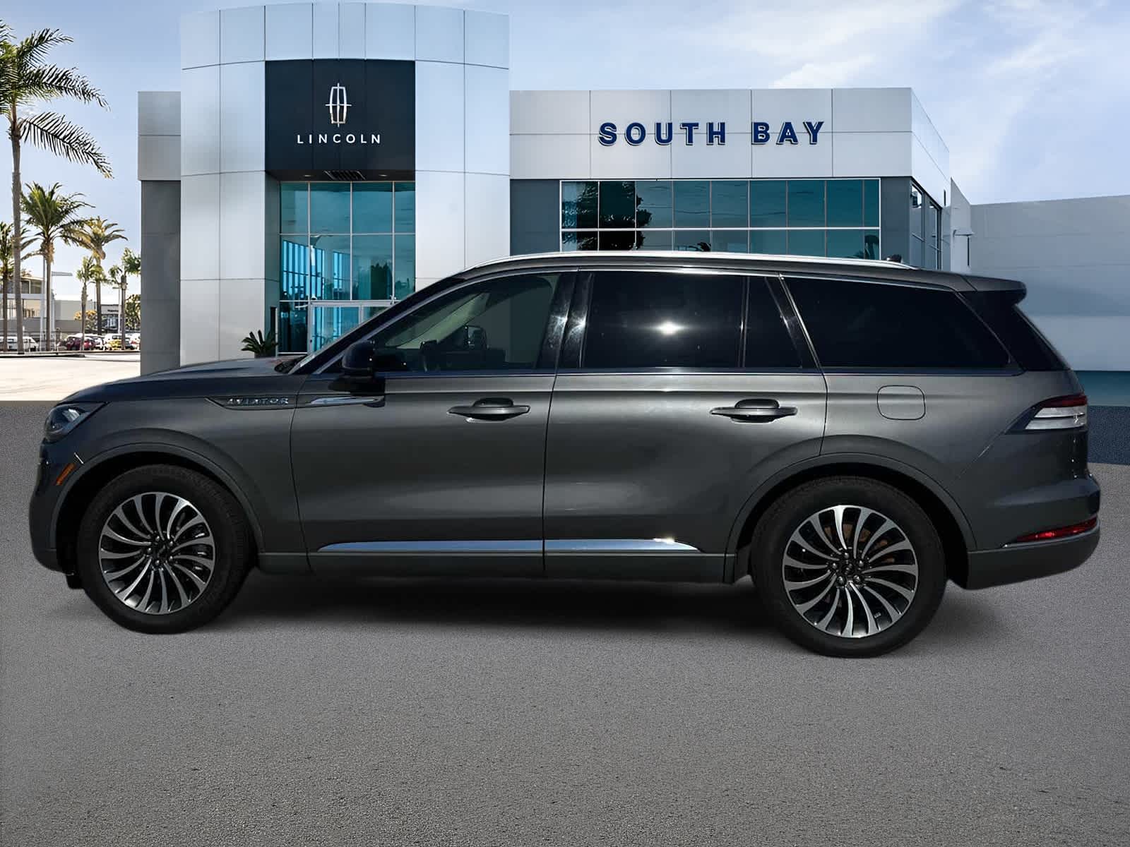 2023 Lincoln Aviator Standard