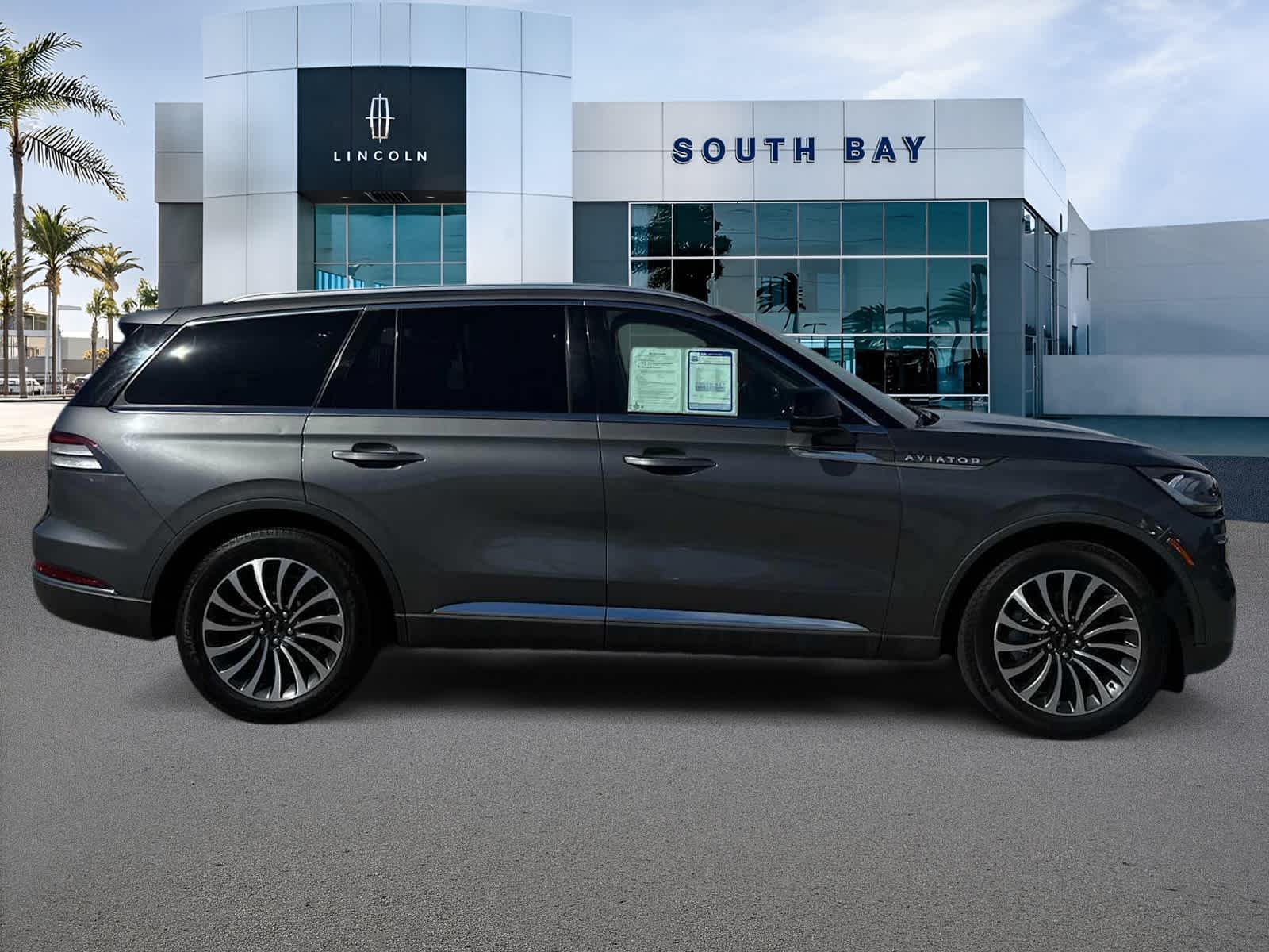 2023 Lincoln Aviator Standard