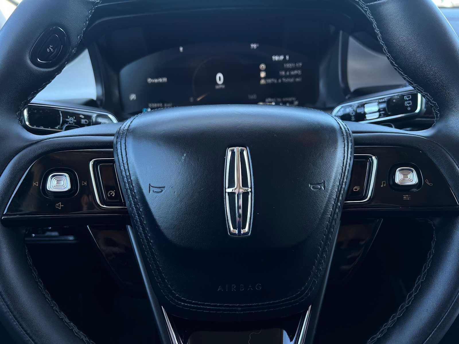 2023 Lincoln Aviator Standard