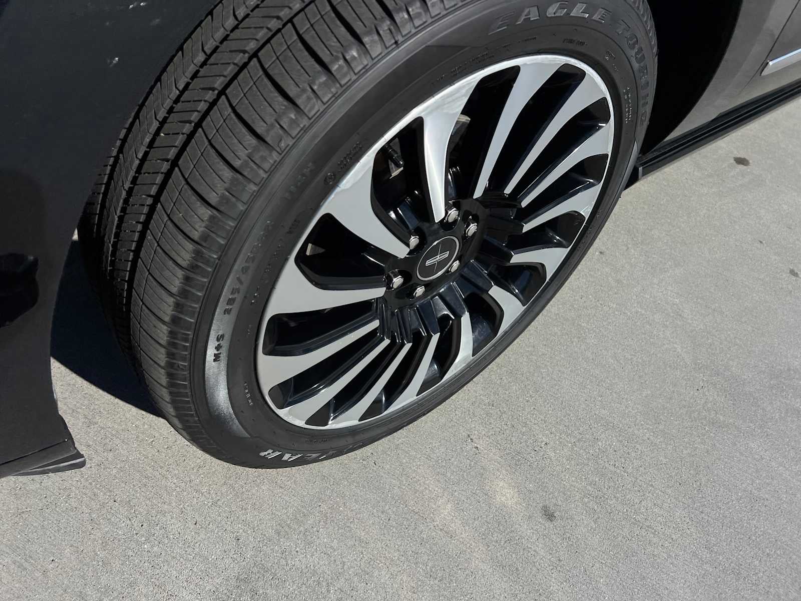 2022 Lincoln Navigator L Black Label