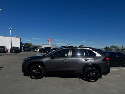 2025 Toyota RAV4 Hybrid SE