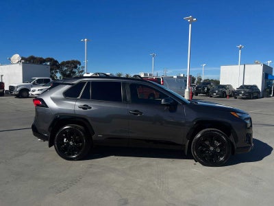 2025 Toyota RAV4 Hybrid SE